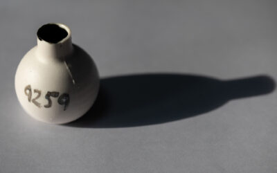Testing a cup internal glaze for thermal compatibility